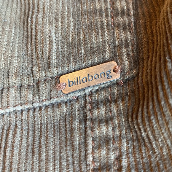 Get your Gilmore vibes with this Billabong corduroy Sherpa jacket - Picture 9 of 10